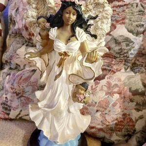 Elegant Angel Figurine with Children